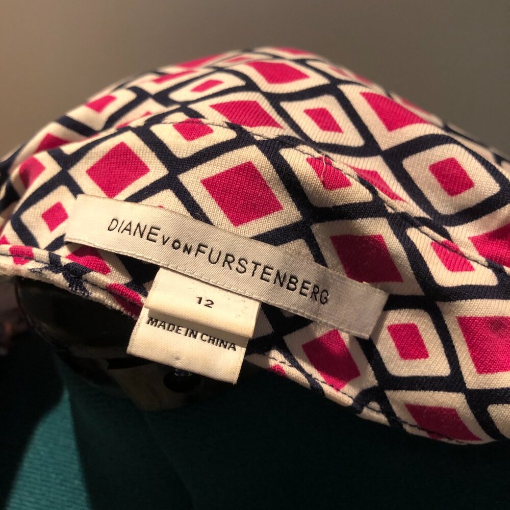 Diane von Furstenberg Jeanne Wrap Dress Vintage Print - Picture 7 of 10